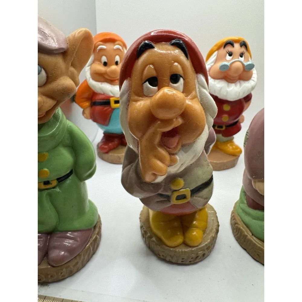 Disney Vintage Seven 7 Dwarves Vinyl Rubber Squeaky Toy Figures Lot Snow White